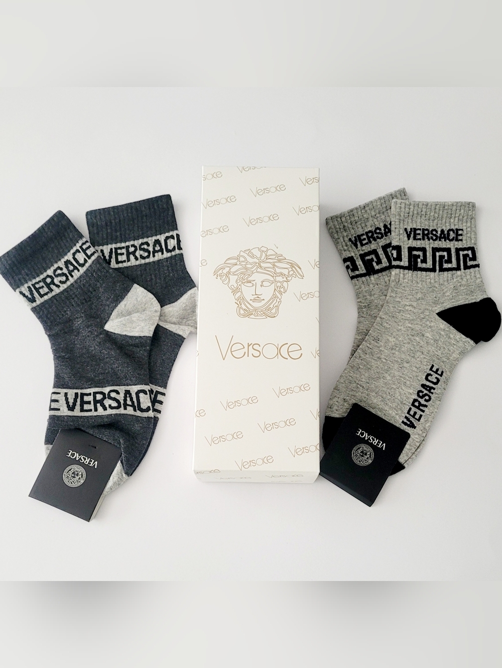 ✨️ VERSACE 🇮🇹 Crew Socks ✨️ - Picture 5 of 6